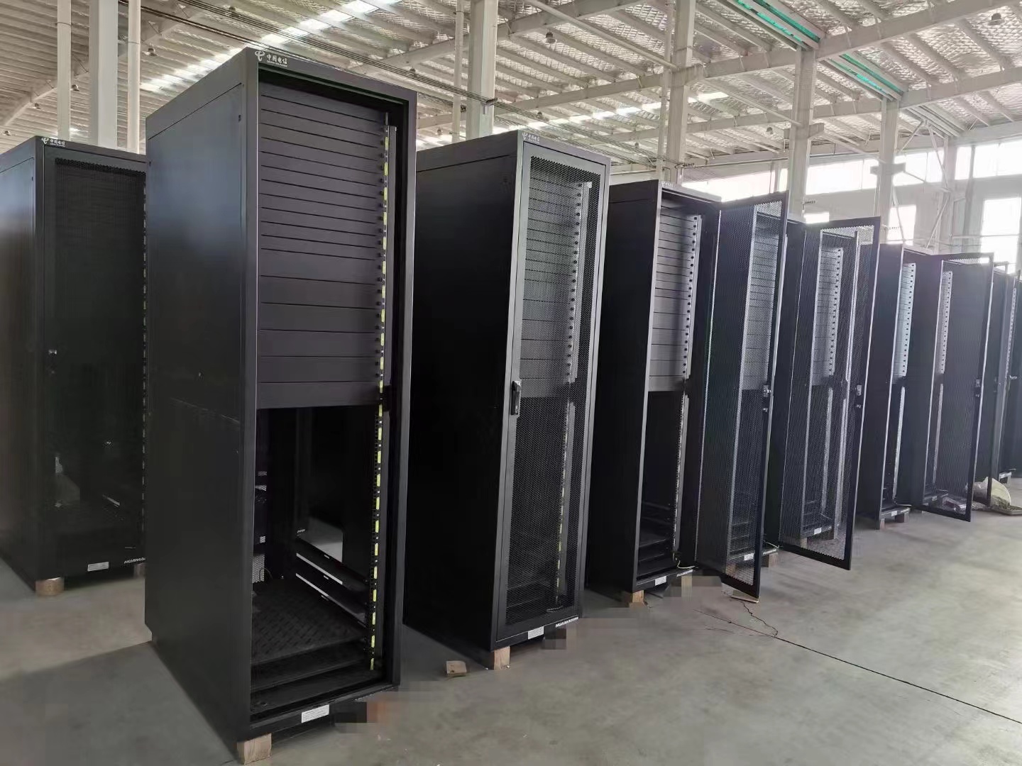 湖州市钣金加工定制机箱定制 - 方案